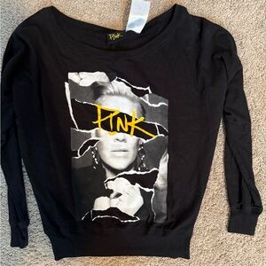 PINK graphic long sleeve